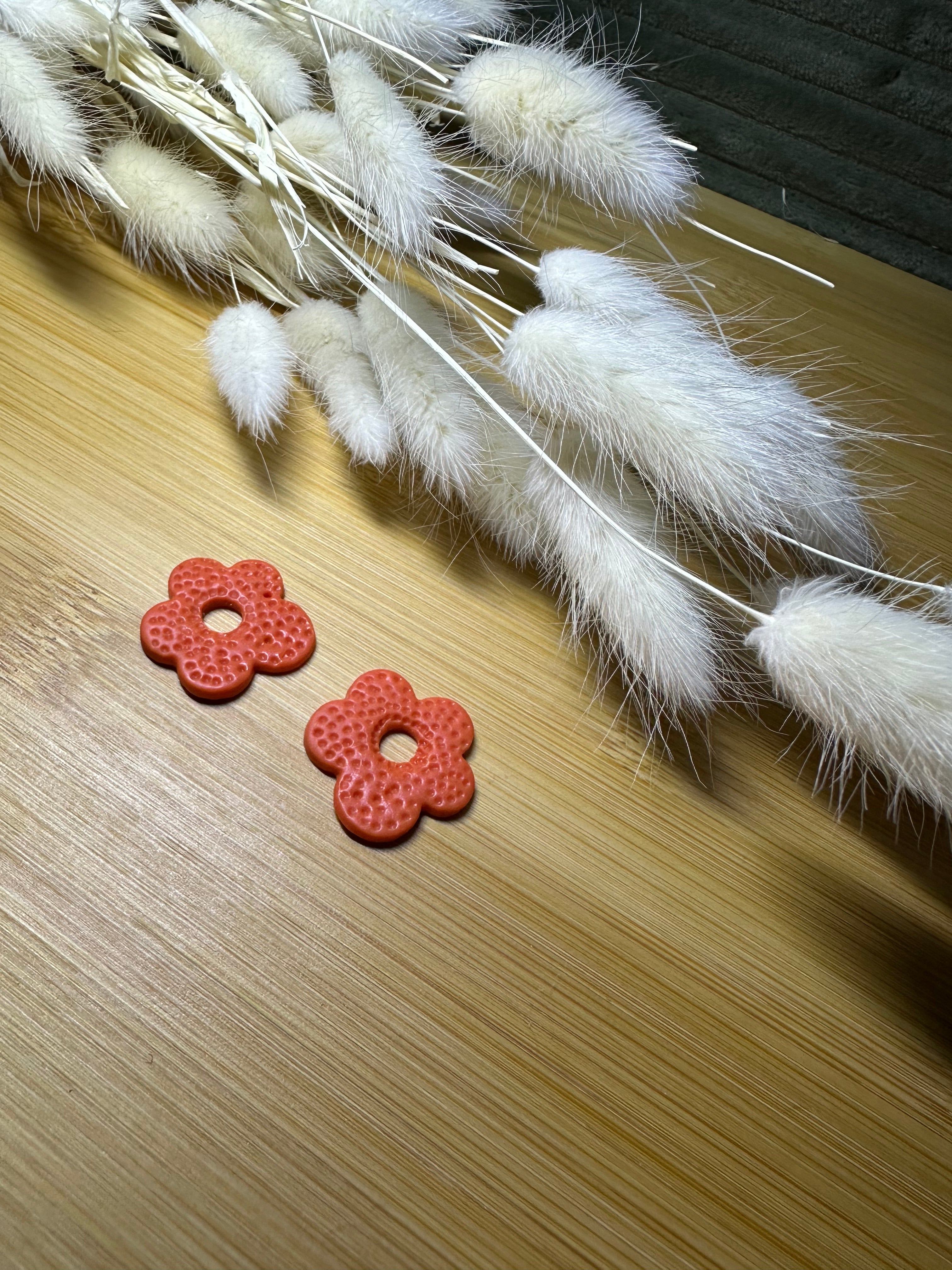 Pampilles fleurs à point mat