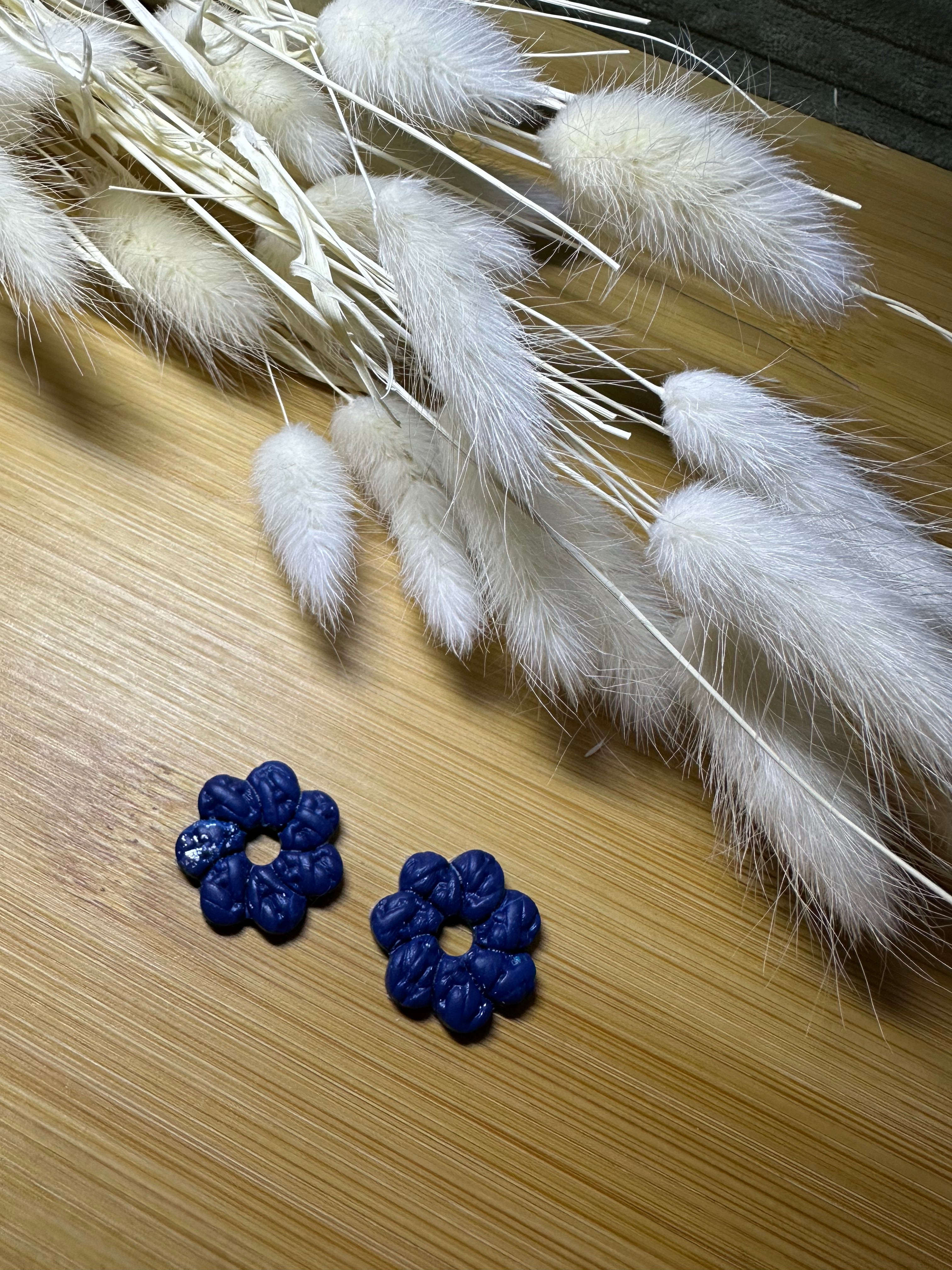 Pampilles fleur bleu texturé et mat