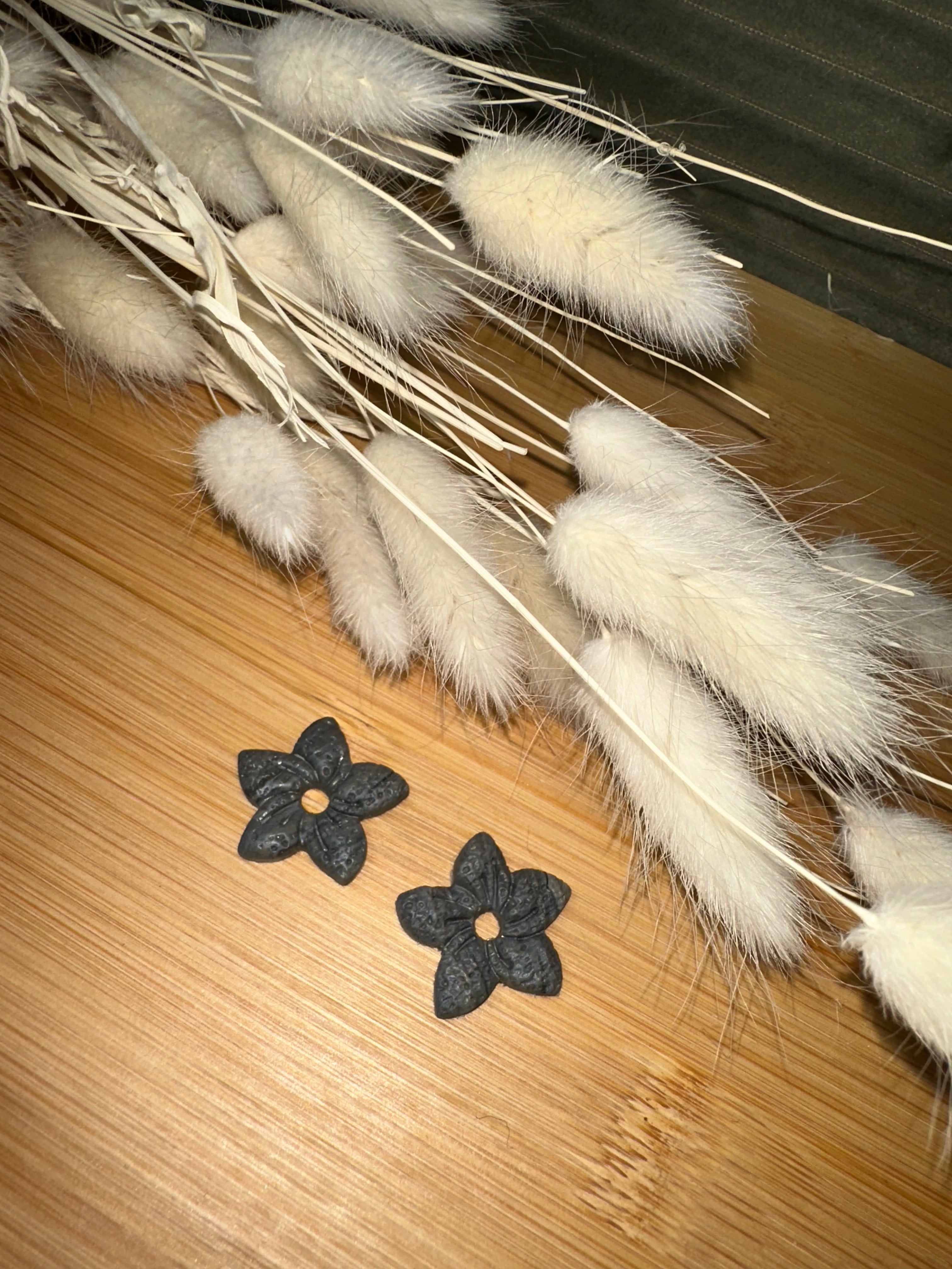 Pampilles lys grise texturé et mat